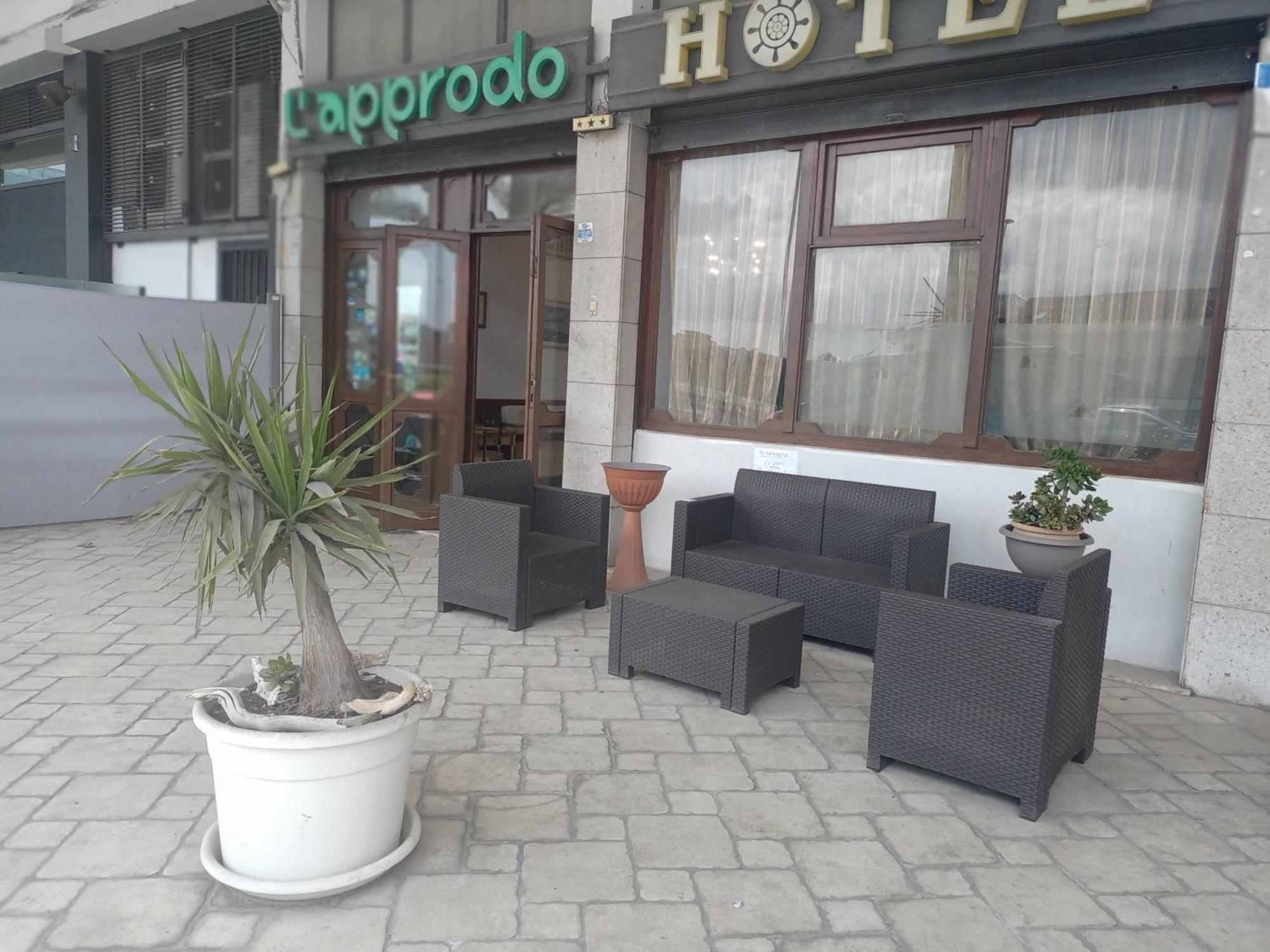 Hotel L'Approdo Brindisi Kültér fotó
