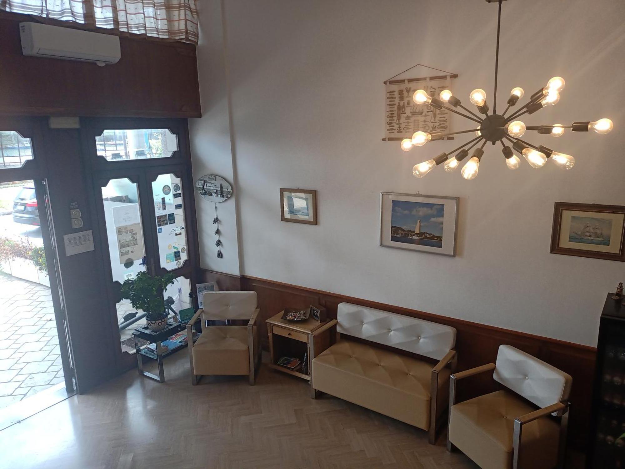 Hotel L'Approdo Brindisi Kültér fotó