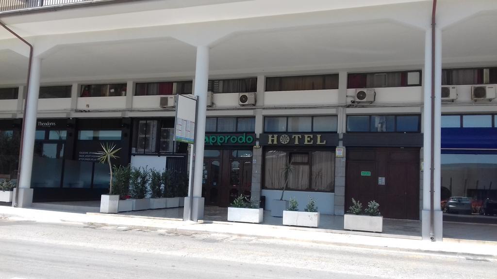 Hotel L'Approdo Brindisi Kültér fotó